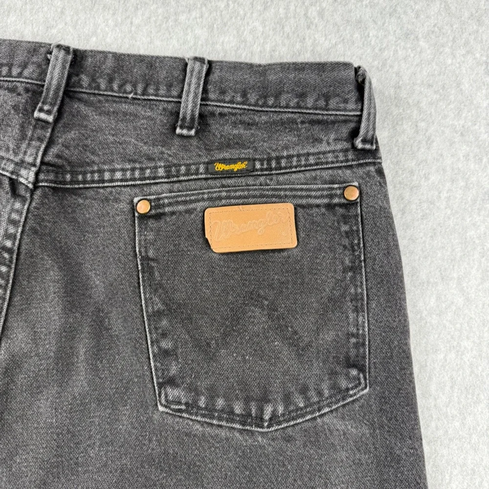 Wrangler Jeans Mens 38x32 (Fits 38x31) Black 13MWZW Cowboy Cut Western‎ Denim